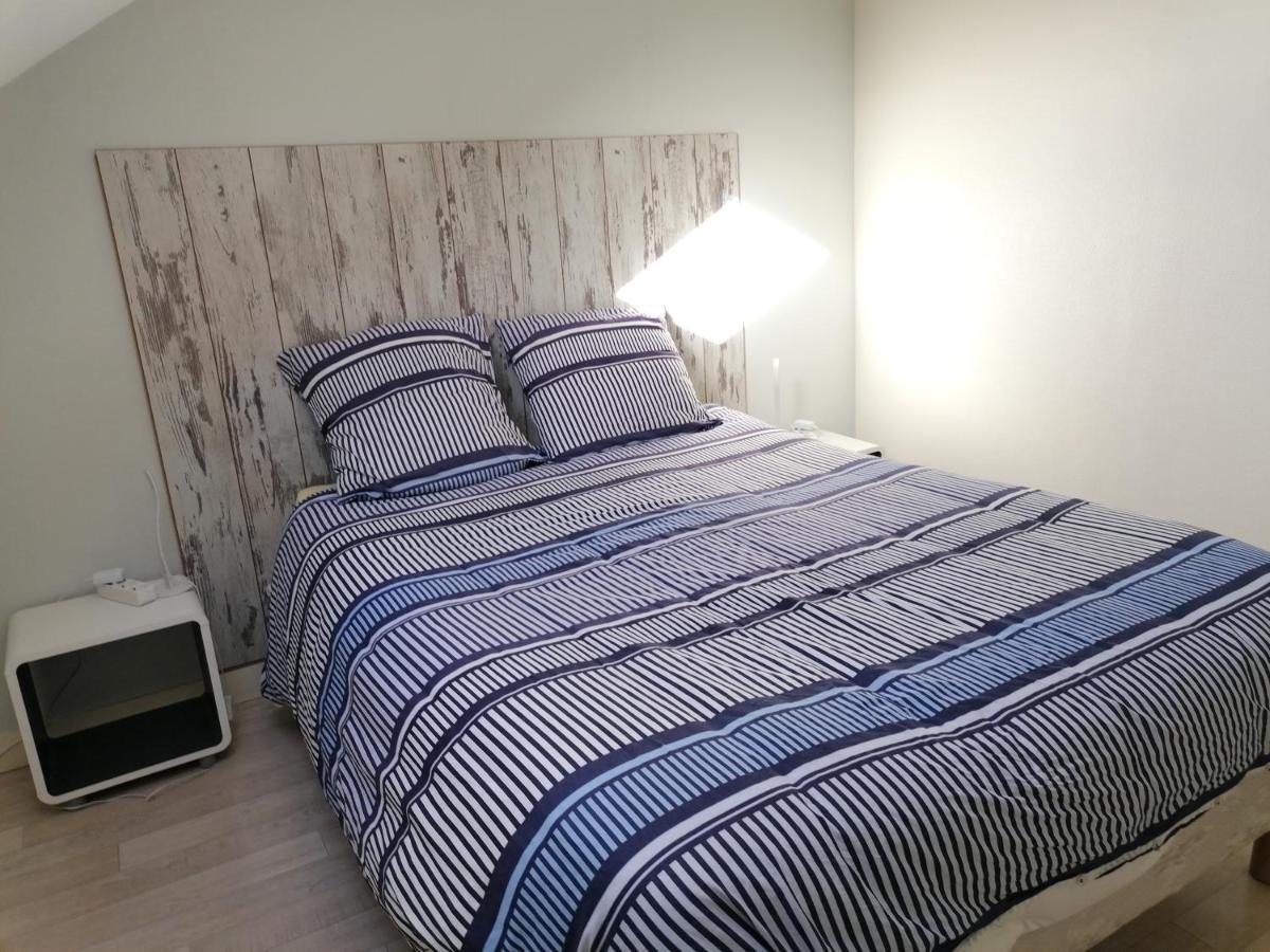 Appartement Climatise Avec Parking Prive A Doue La Fontaine Exterior foto