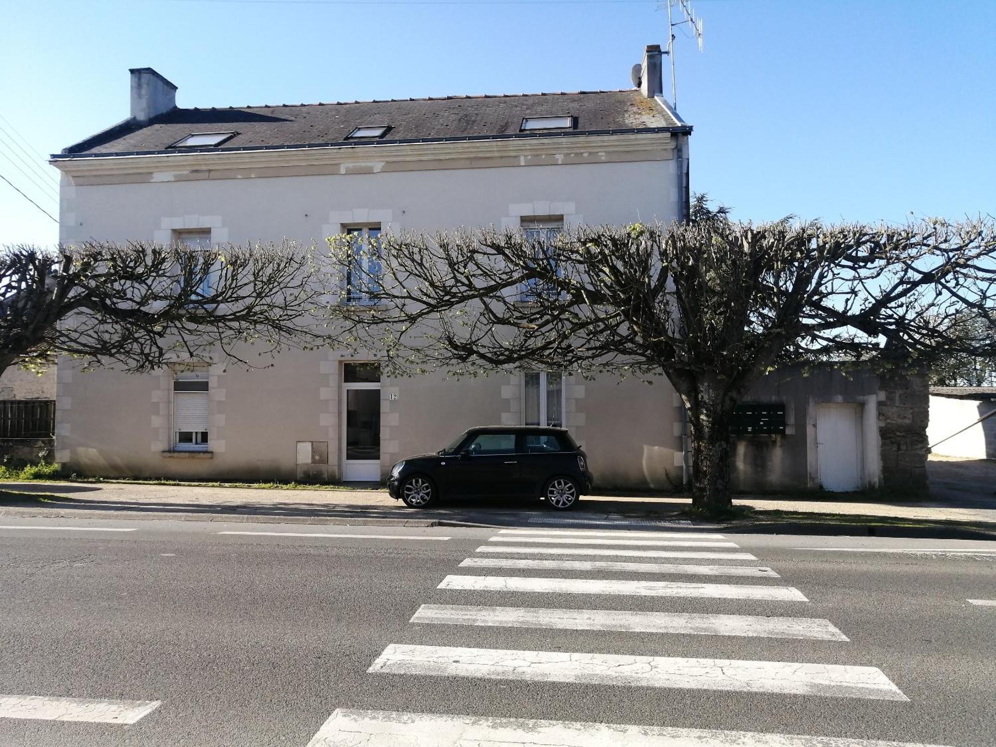 Appartement Climatise Avec Parking Prive A Doue La Fontaine Exterior foto